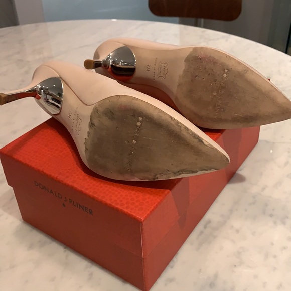 Donald J Pliner - Treva Nude Heels - Picture 6 of 7